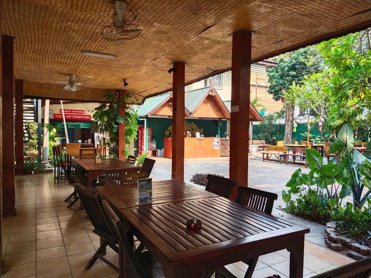 The Shire Guesthouse Chiang Mai Dış mekan fotoğraf
