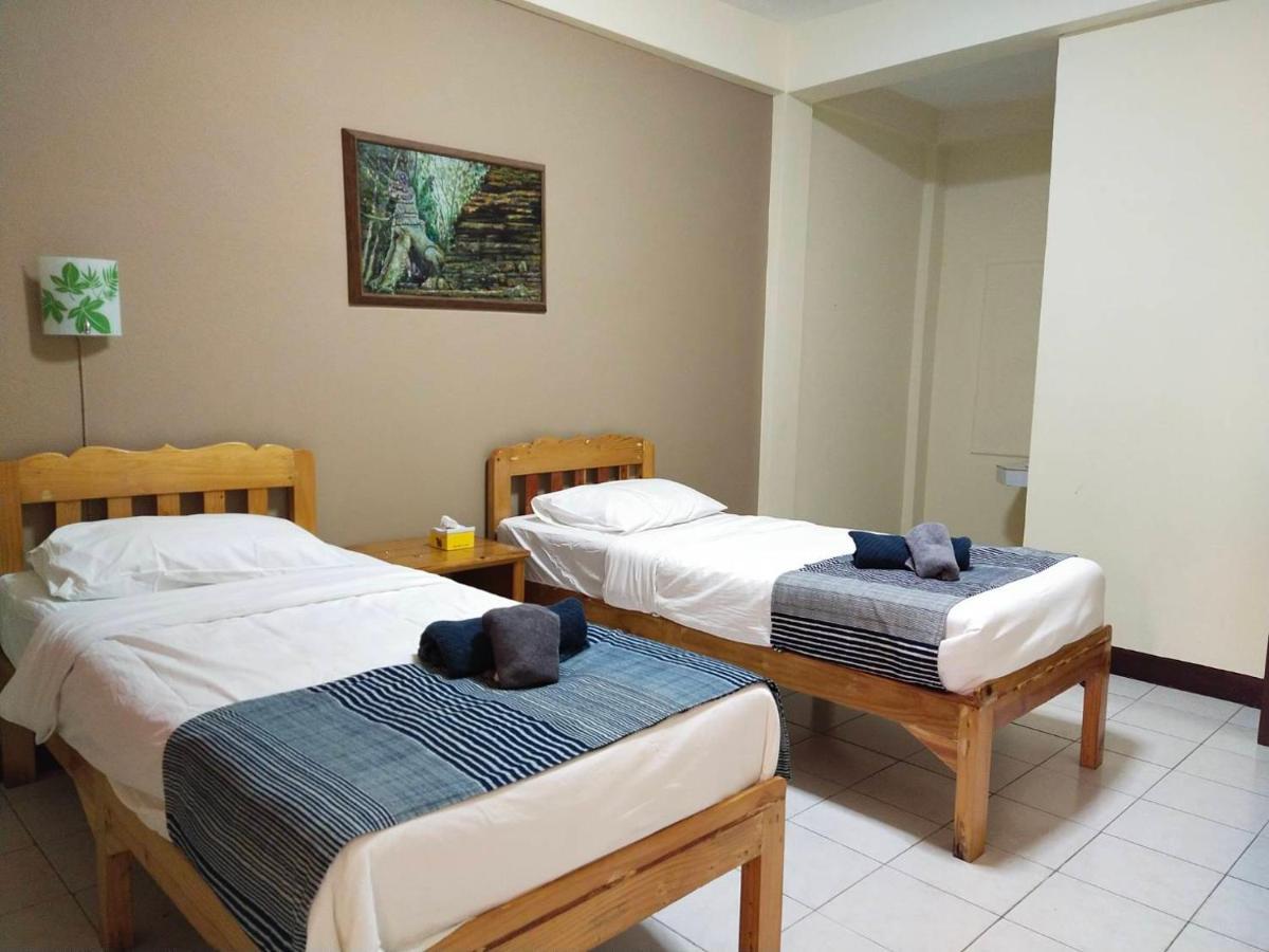 The Shire Guesthouse Chiang Mai Dış mekan fotoğraf