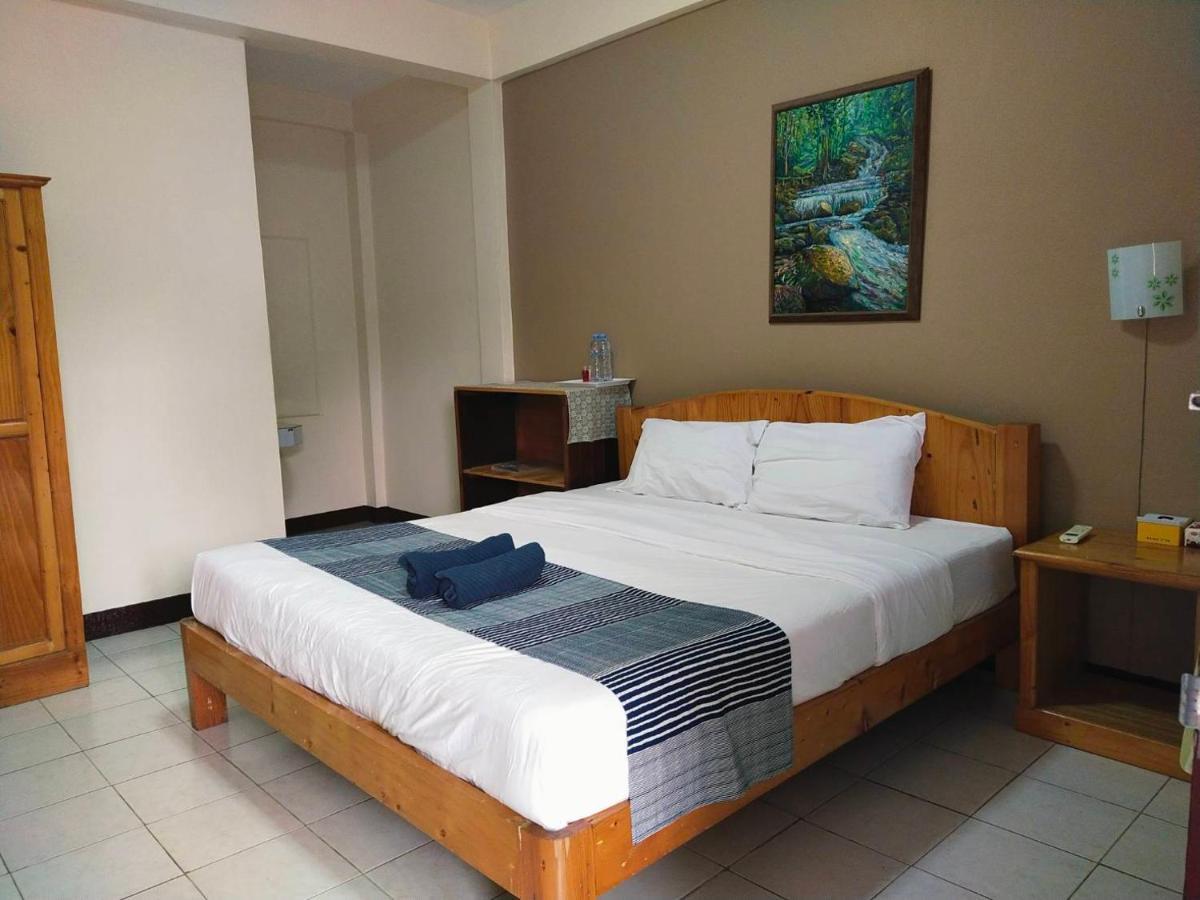 The Shire Guesthouse Chiang Mai Dış mekan fotoğraf